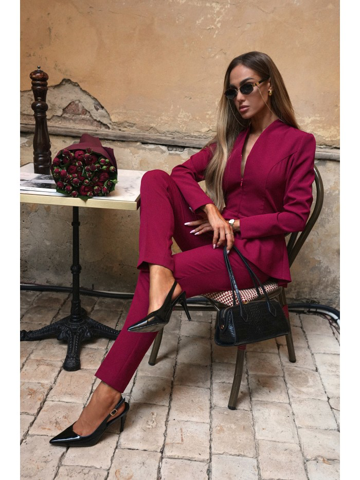 Suit model 216591 Moe