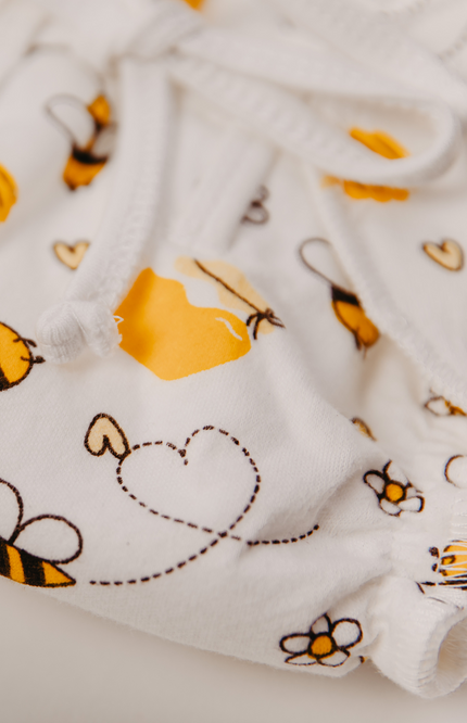 Reusable Airy Cotton diaper with adorable donut print. Breathable cotton padding ensures mess-free diaper-free time, preventing rashes and leaks. Eco-friendly and gentle on baby skin, perfect for sustainable parenting. baby first birthday gift.