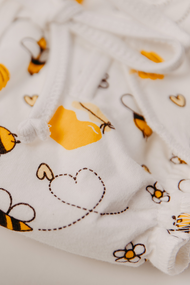 Reusable Airy Cotton diaper with adorable donut print. Breathable cotton padding ensures mess-free diaper-free time, preventing rashes and leaks. Eco-friendly and gentle on baby skin, perfect for sustainable parenting. baby first birthday gift.