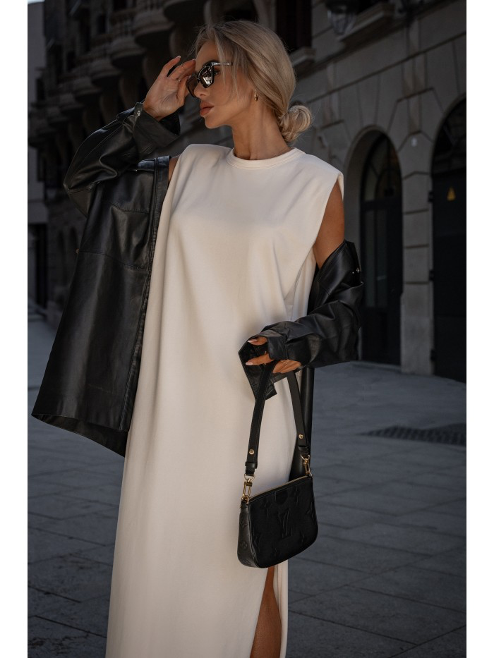 Sleeveless Maxi Dress: Oversized Knit with Shoulder Pads - Made in EU