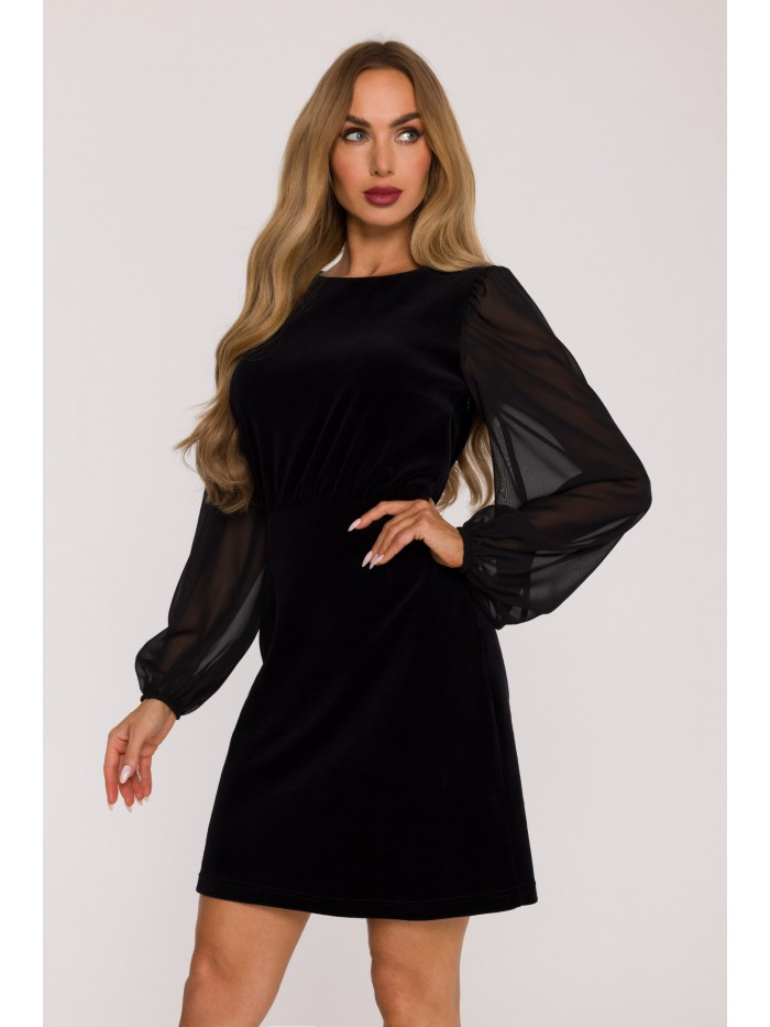 Evening Velvet Dress – Timeless Long Sleeve Gown