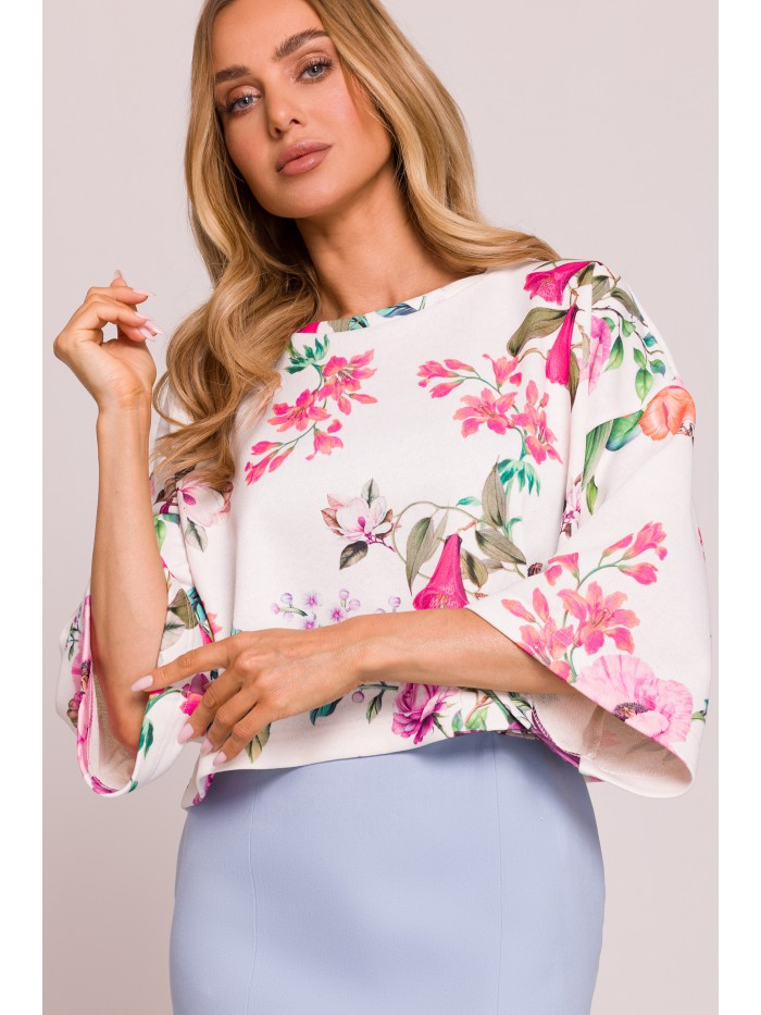 Floral Knit Blouse: Oversized Cropped Pullover with Wide Sleeves