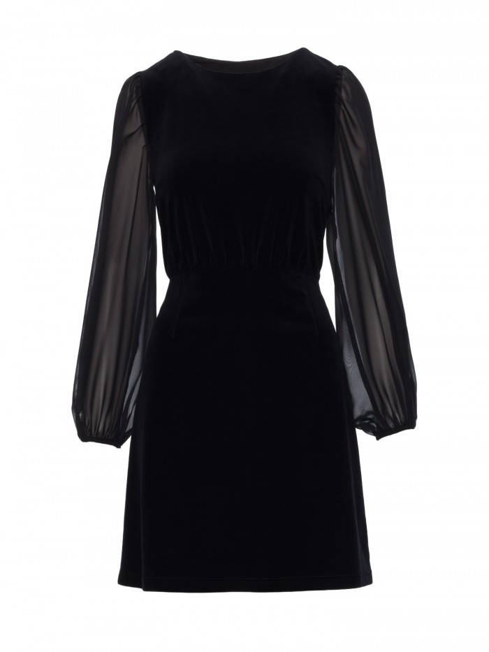 Evening Velvet Dress – Timeless Long Sleeve Gown