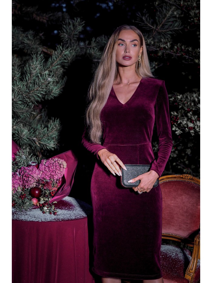 Elegant Velvet Midi Dress with Slit – Sophisticated Evening Style