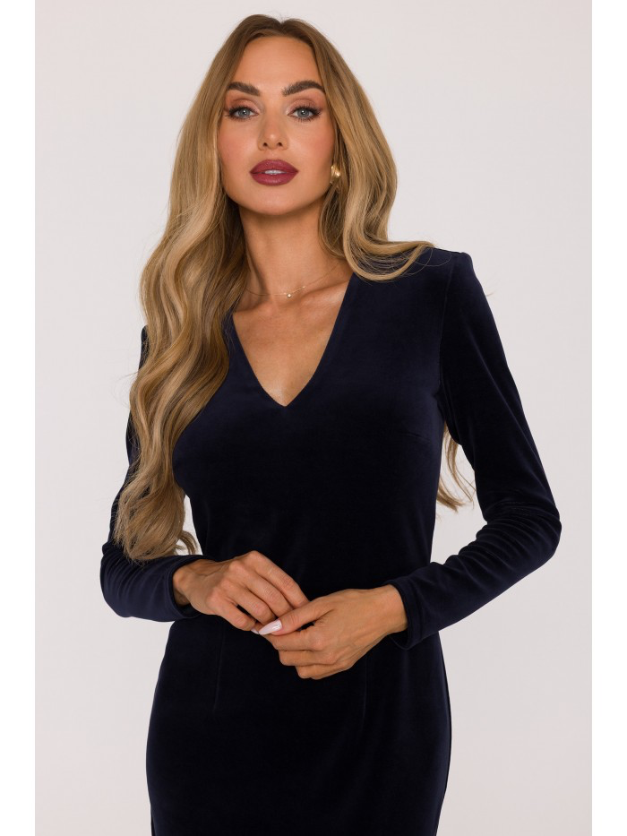 Elegant Velvet Midi Dress with Slit – Sophisticated Evening Style