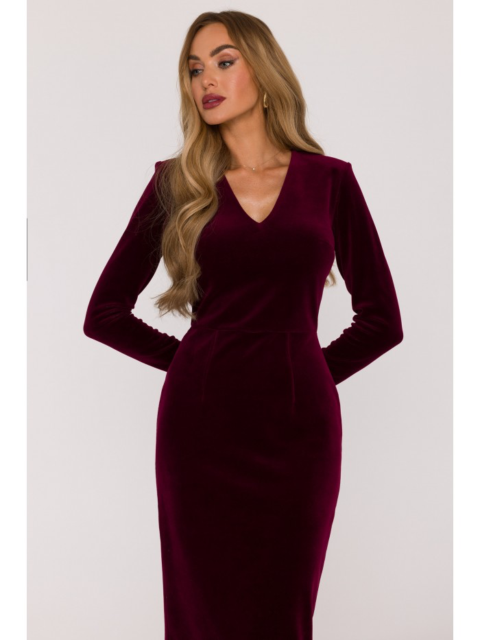 Elegant Velvet Midi Dress with Slit – Sophisticated Evening Style