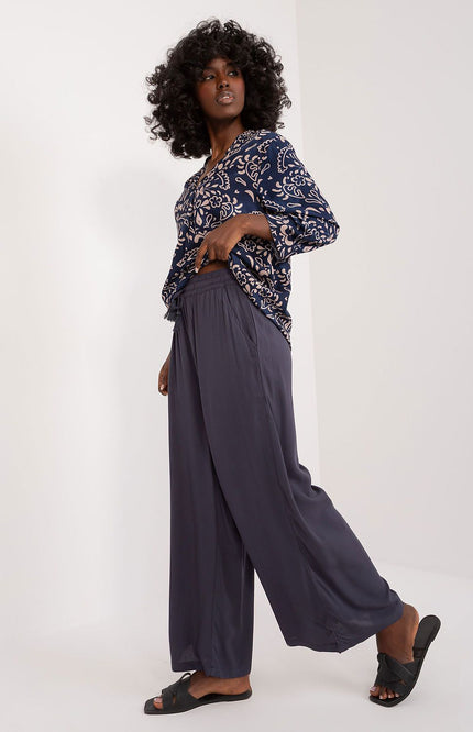  Women trousers model 197539 Sublevel 