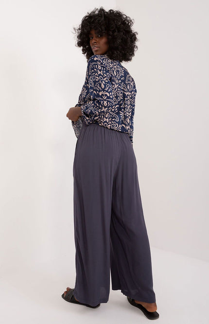  Women trousers model 197539 Sublevel 
